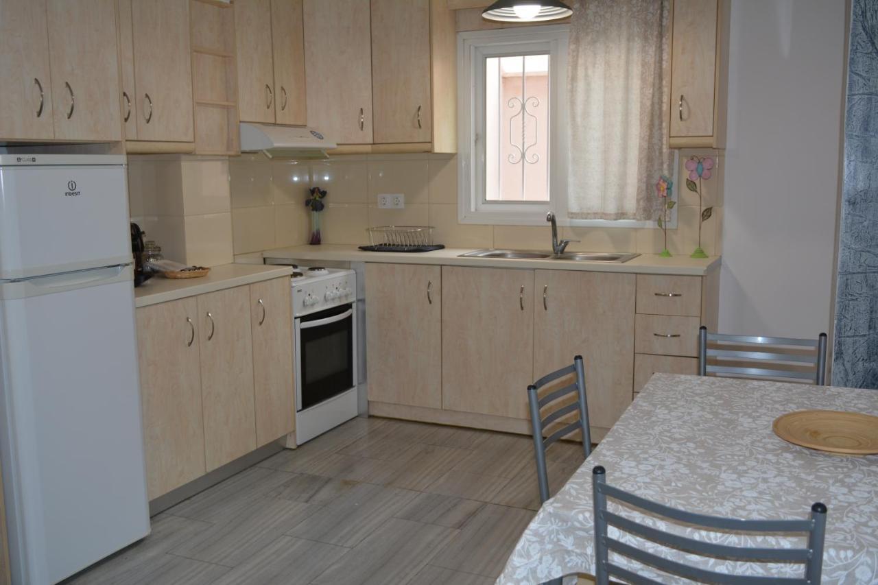 Pýrgos Kalamia'S Cozy Apartment מראה חיצוני תמונה